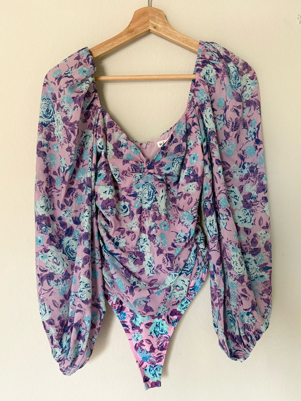 For Love & Lemons Belize Puff-Sleeve Bodysuit - Lavender Floral